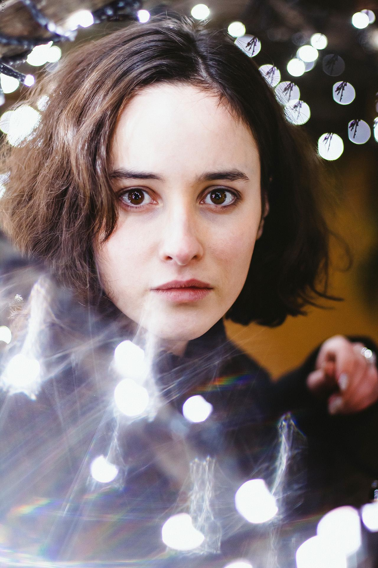 Виолетта и огни Симферополя. Фотограф Антон Катунин | Симферополь