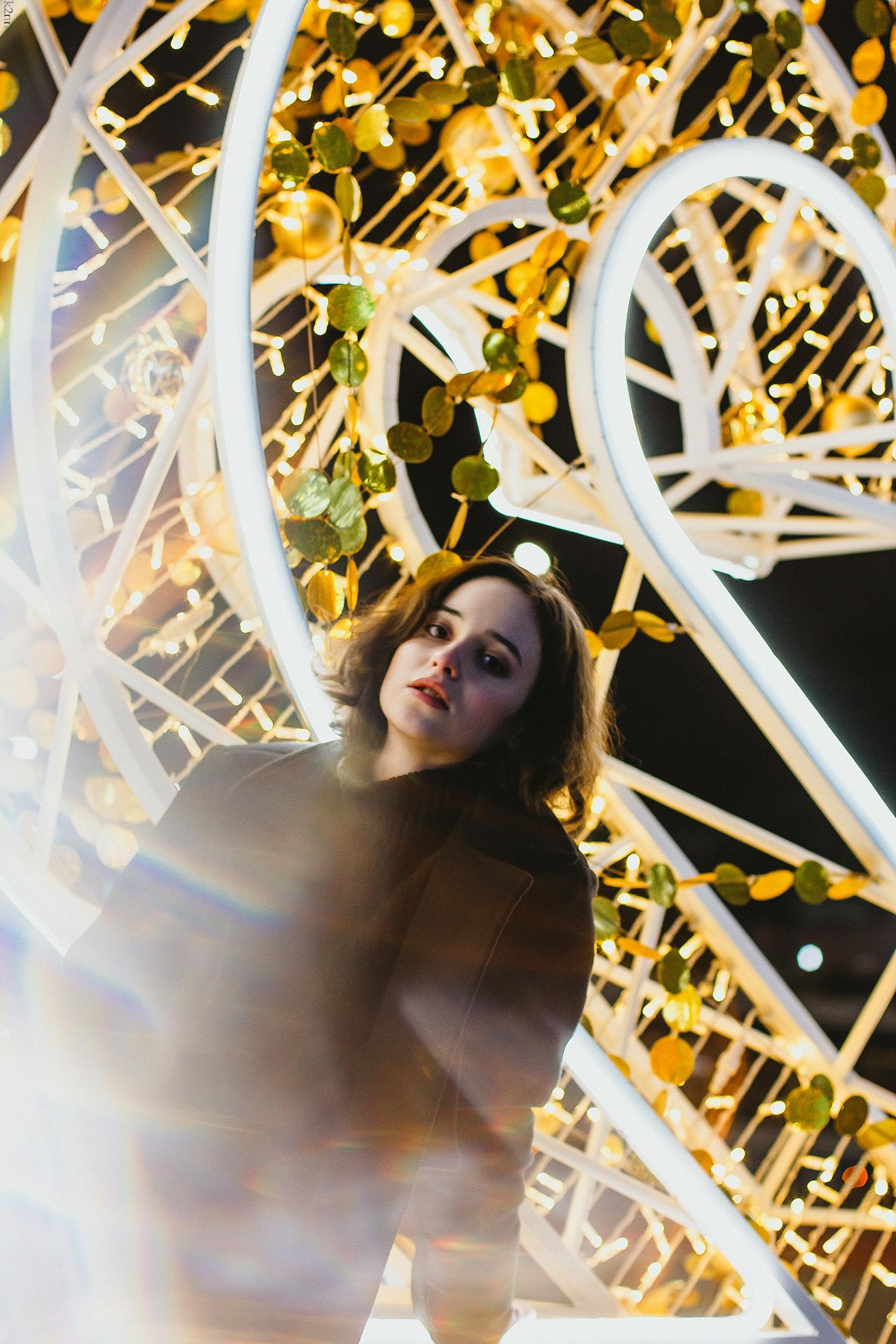 Виолетта и огни Симферополя. Фотограф Антон Катунин | Симферополь