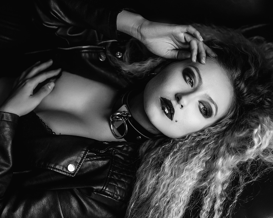 Чувственные женские портреты от московского Александра Шебанова