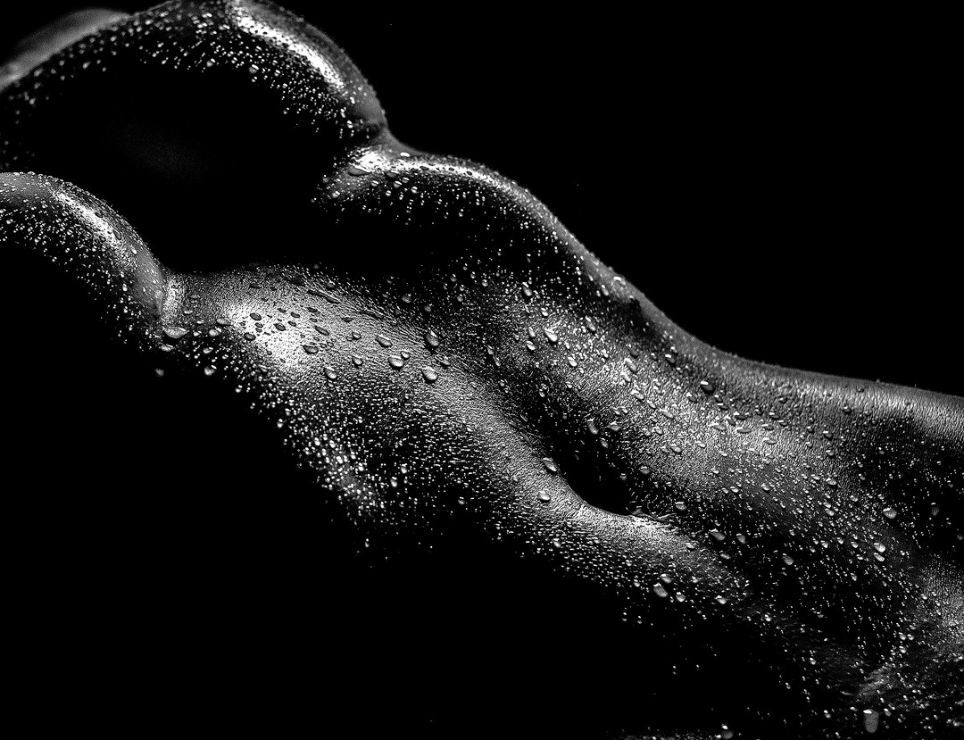 Женский фотограф Александр Шебанов работающий в жанрах чувственные портрет, будуар и арт ню. Красивые живые фотографии для женщин.