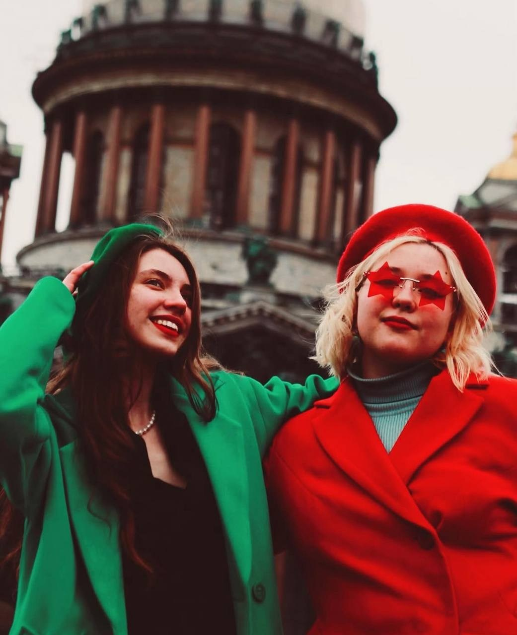 Пальто коммерция. Костюмер, художник кино и телевидения в спб