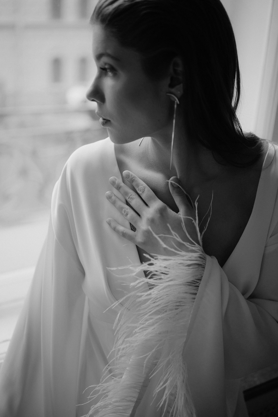 За окном питерские крыши. Свадебный фотограф в Белгороде Антон Каменев