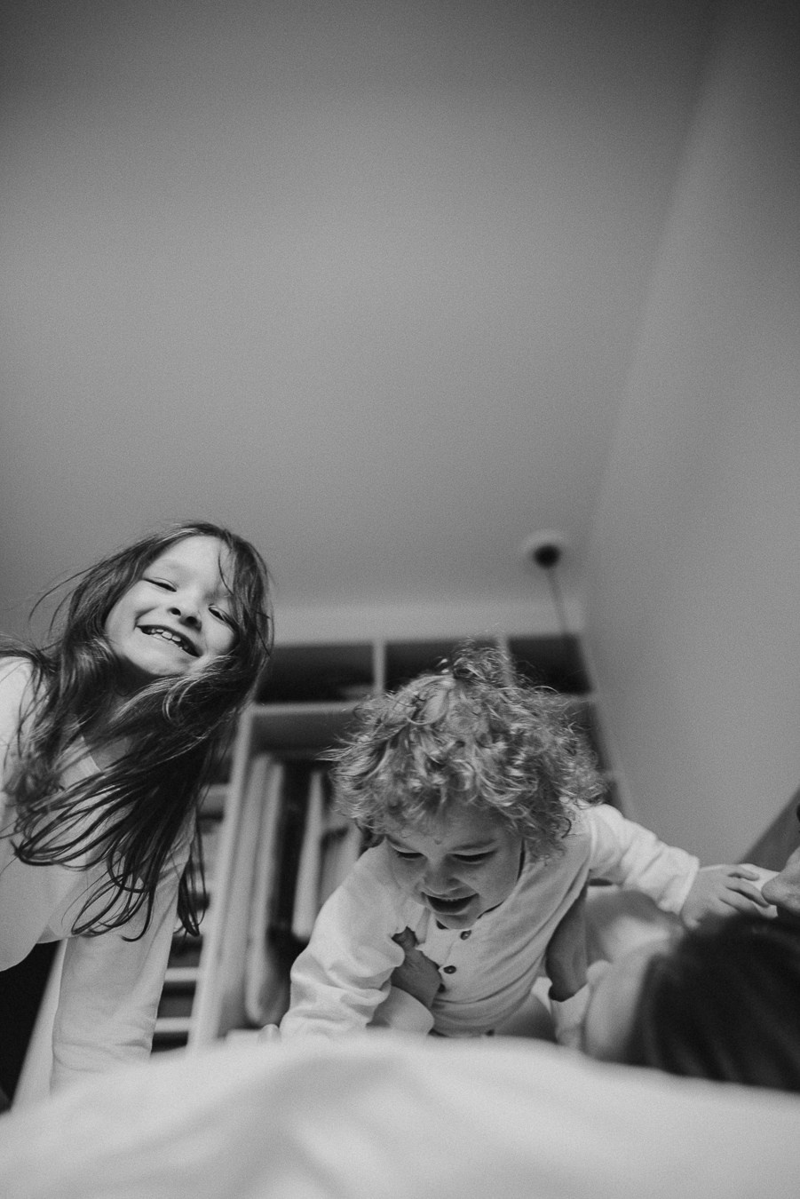 Костя, Яна, Кристина, Леон | дома