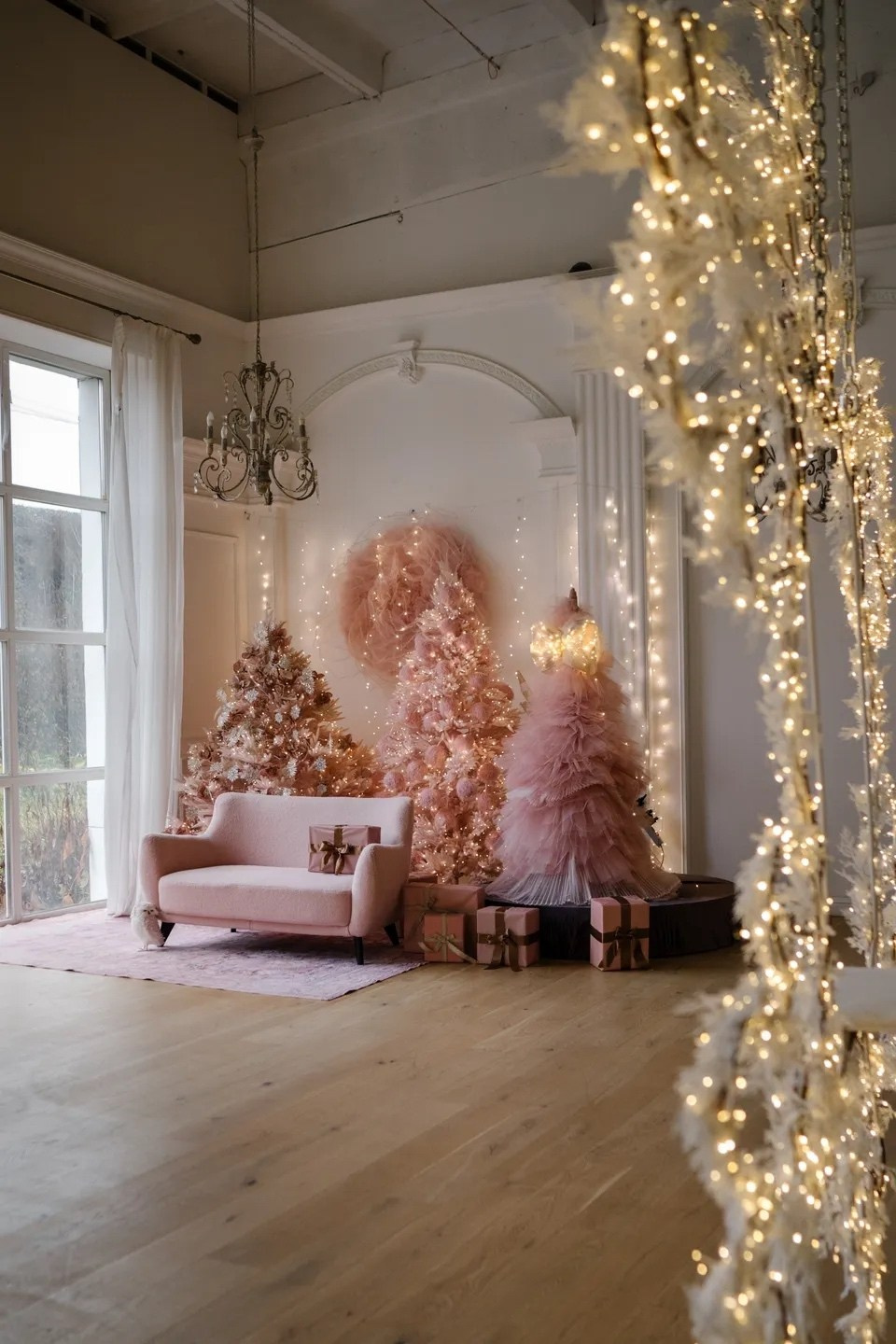 Новогодние декорации 2025-2026. Свадебный фотограф Ярославль Ирина Волоцкая