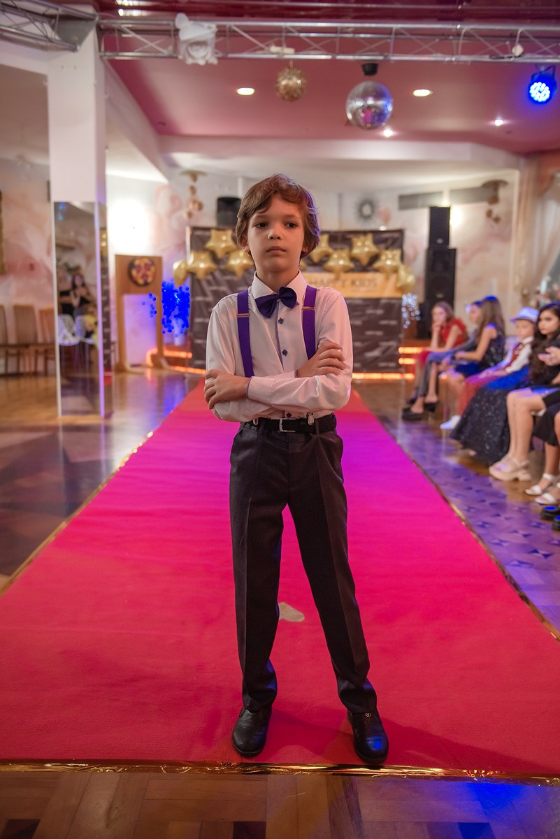 HAPPYkids дефиле санаторий Октябрьский. Семейный и коммерческий фотограф в Сочи Александр Бодунов