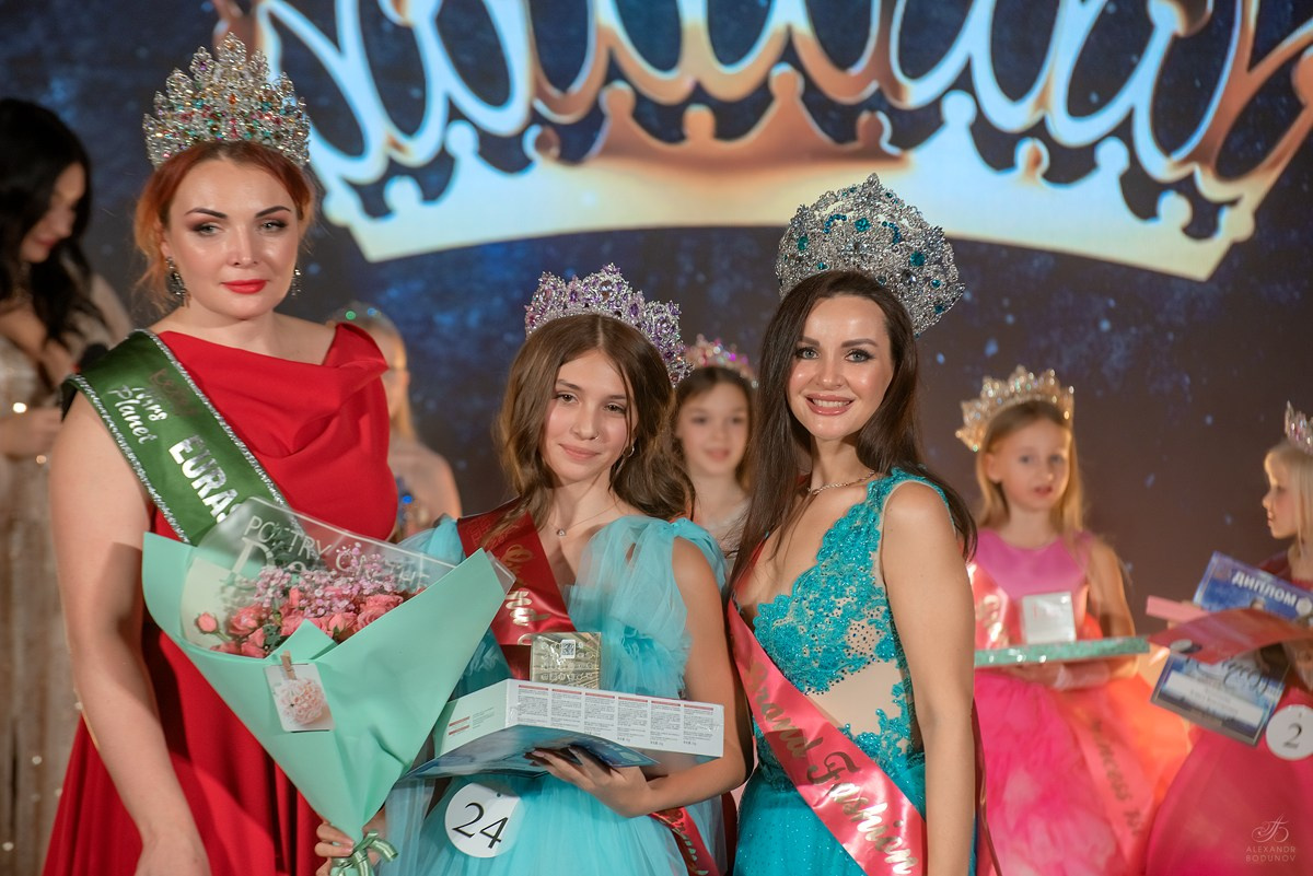 GrandFashionShow2024. Семейный и коммерческий фотограф в Сочи Александр Бодунов