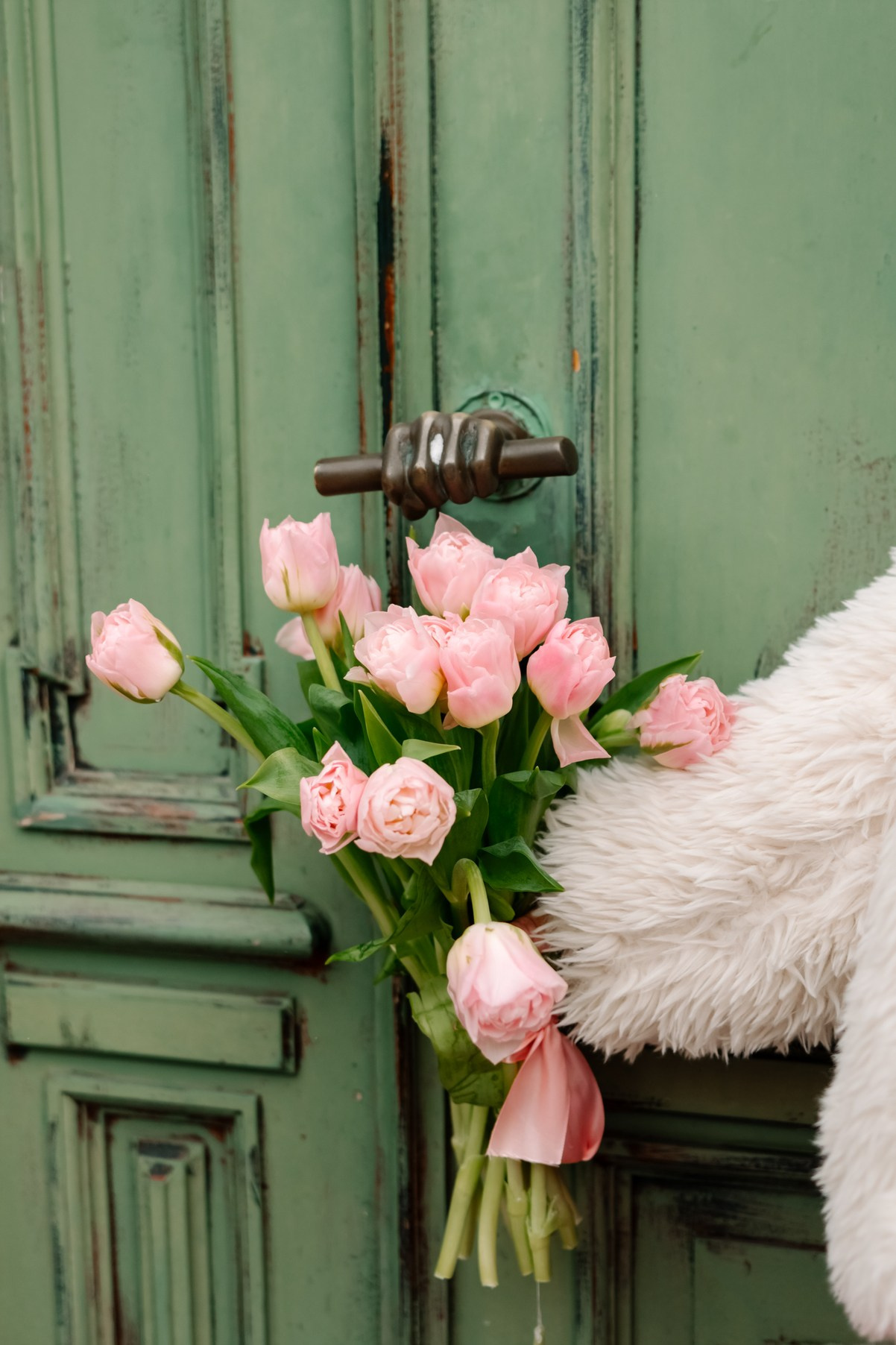 Юля с тюльпанами. Свадебный и сеейный фотограф в Санкт-Петербурге Елена Худякова