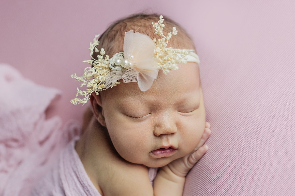 Фотограф новорожденных малышей Ирина Шайнурова