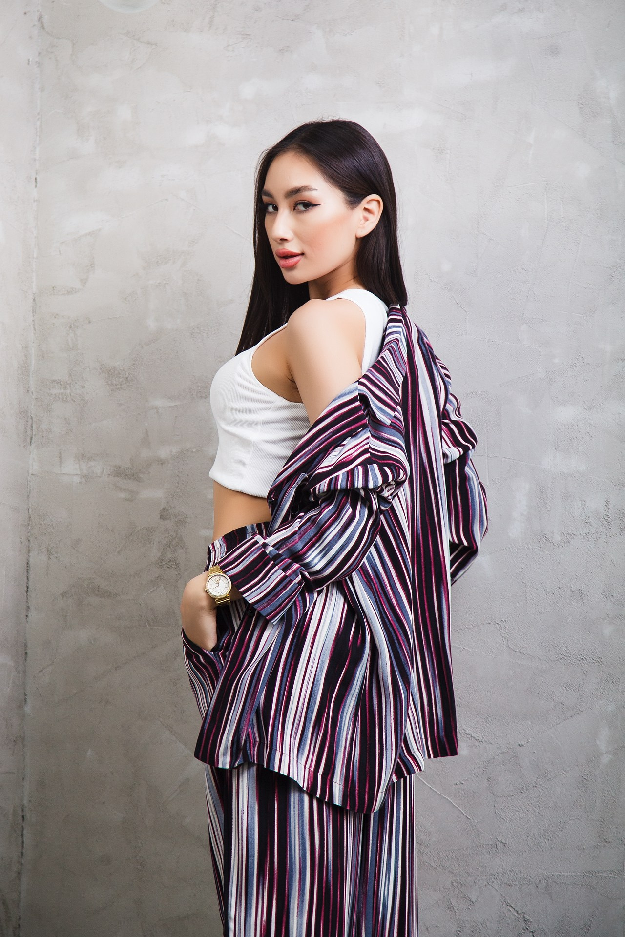 Реклама женской одежды. Натан Супервайзер по Продакшену