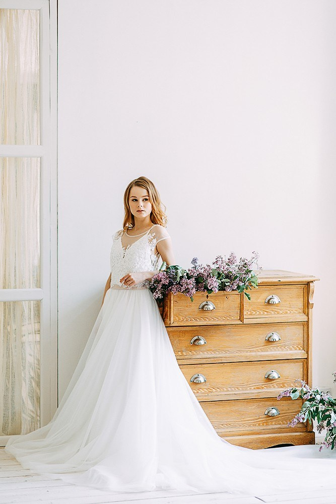 Утро невесты в сирени