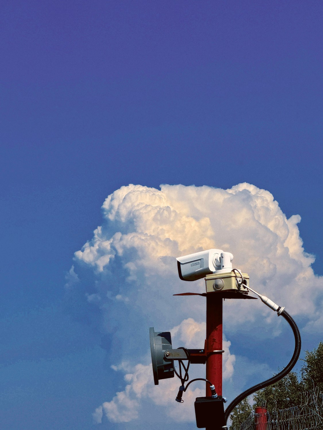 Современная концептуальная фотография о теле, уязвимости и идентичности. Визуальная практика на стиле честности, пост-иронии и искусства.Рекламная фотография, Концептуальная фотография, Современный художник, Психология, Коммерческий фотограф, Репортажный фотограф, Стрит фотография, Арт, Сюрреализм, Мобильная фотография, Снято на айфон, Дима Бурза