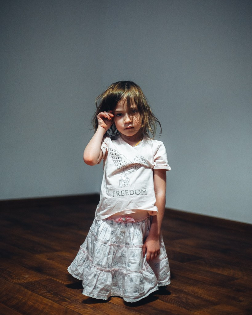 Дочка в студии. Фотограф Денис Денисов