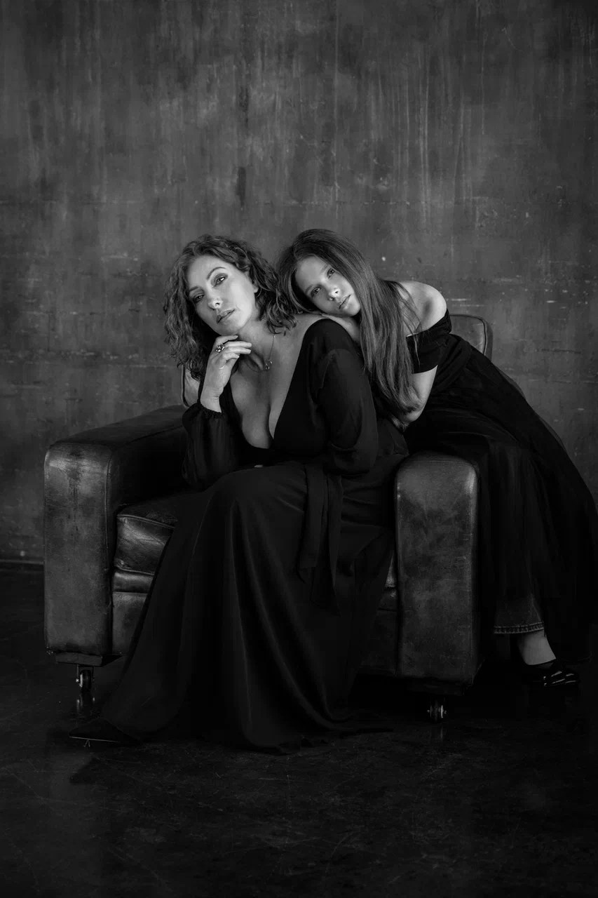 Фотодни «В ЧЁРНОМ» в рамках проекта «В ГЛЯНЕЦ!». Портретный фотограф в Москве Артем Венглинский