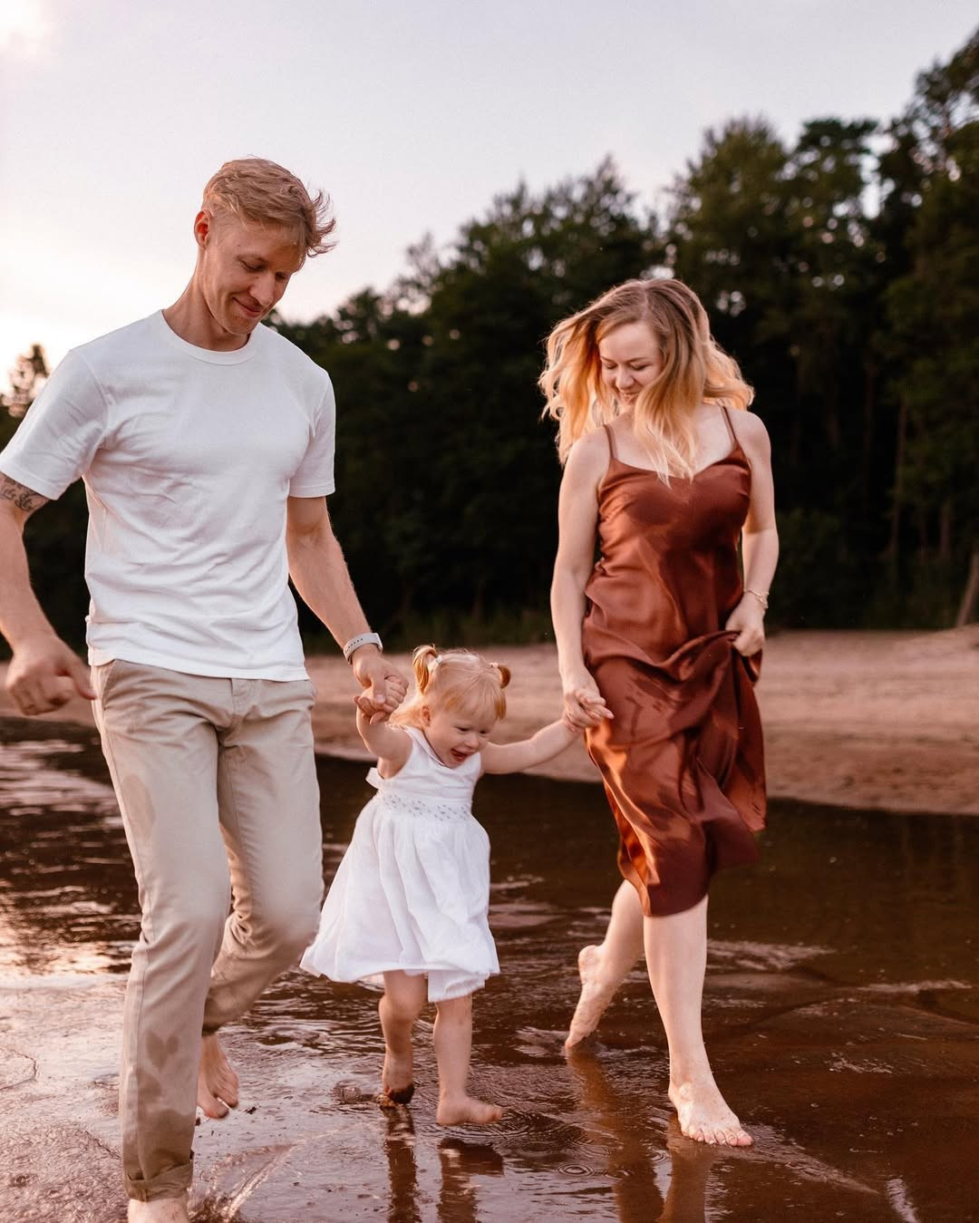 Семейная фотосессия на пляже. Фотограф Евгения Чернышева