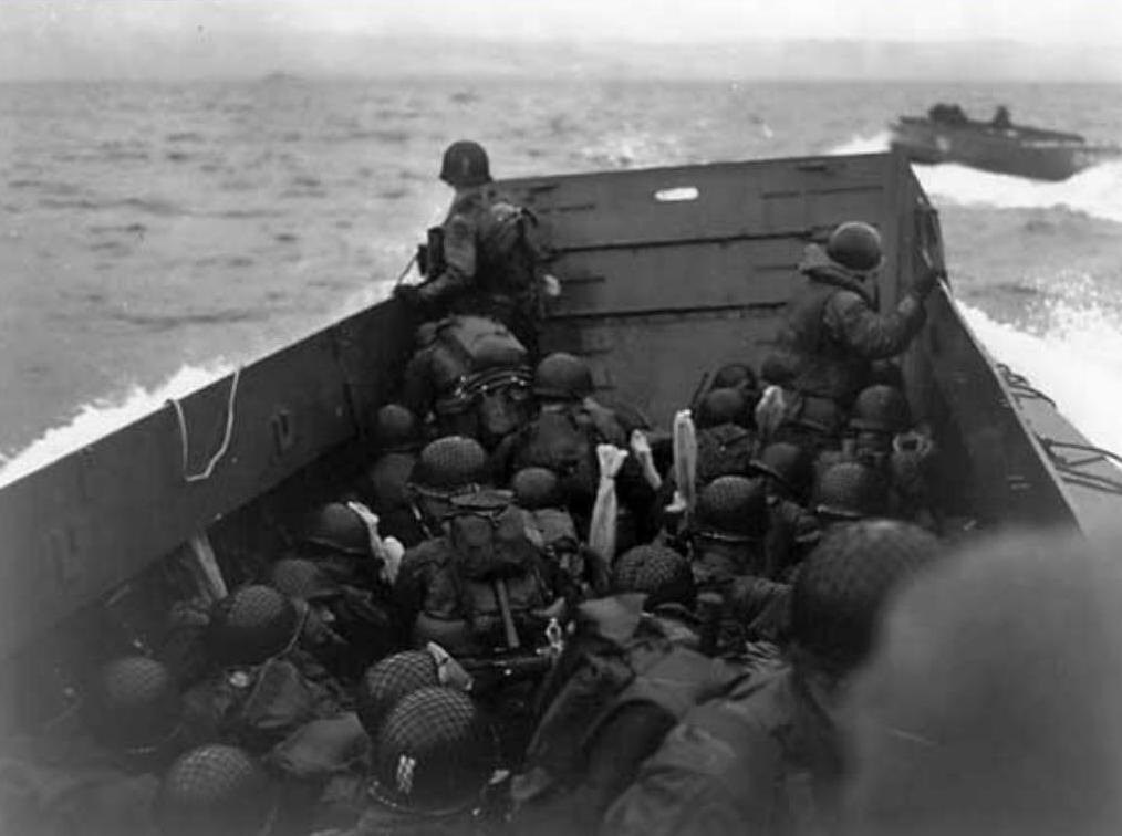 Фотографы, изменившие мир: Роберт Каппа. Фотограф Антон Швец — Монохромная реальность