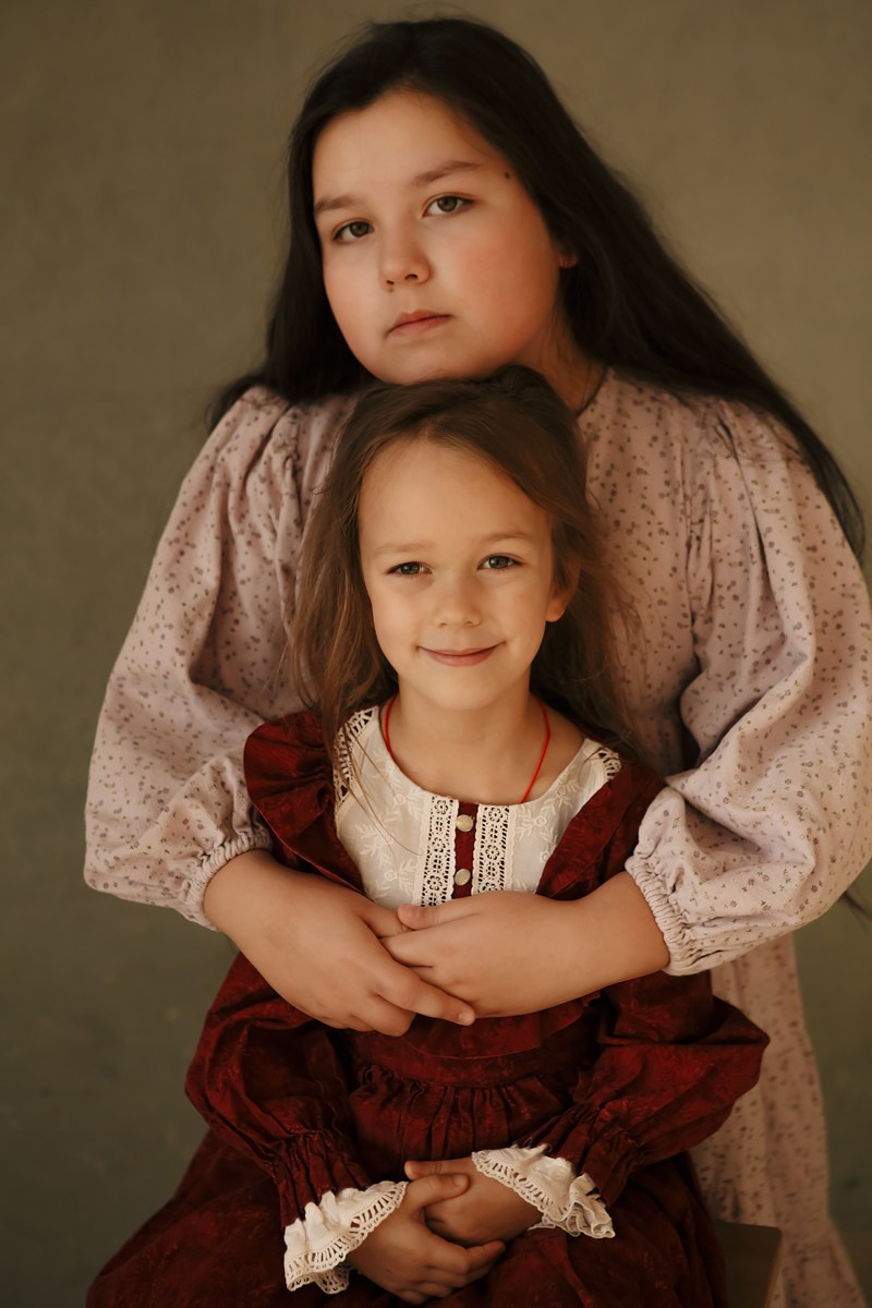 Катя, Николай, Лиза, Ксюша, Аня, Маша, Капитолина. Фотограф Александра Рышкова