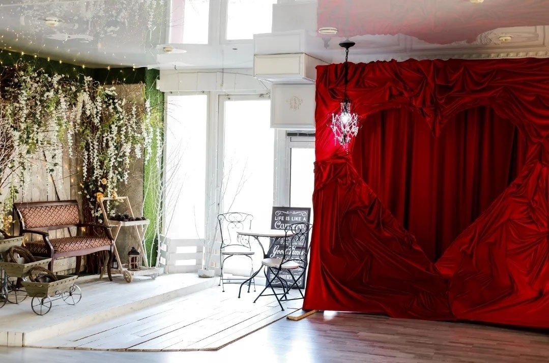 Белый зал студия PhotoZone (ЖД Вокзал). Фотограф для жизни, бизнеса и соц сетей Ирина Нечет, Владивосток