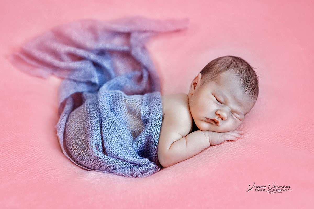 Newborn — груднички. Фотограф Крещение Венчание Москва