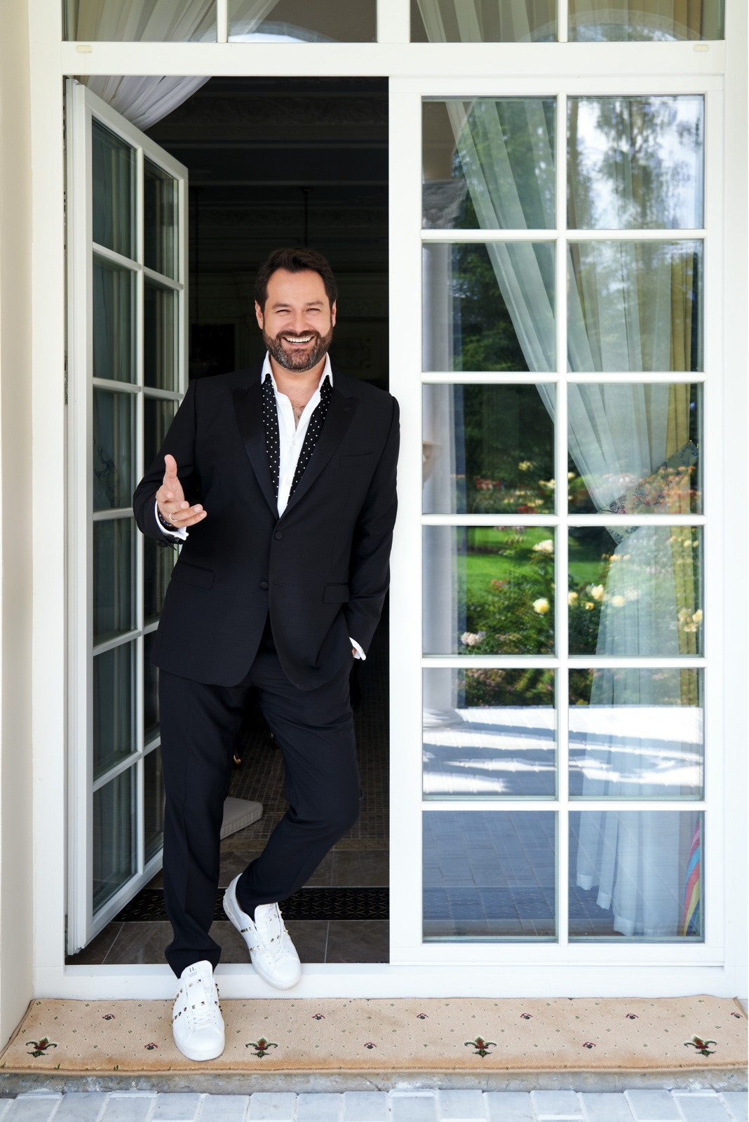 Ильдар Абдразаков. Антон Вельт, арт-директор, фотограф