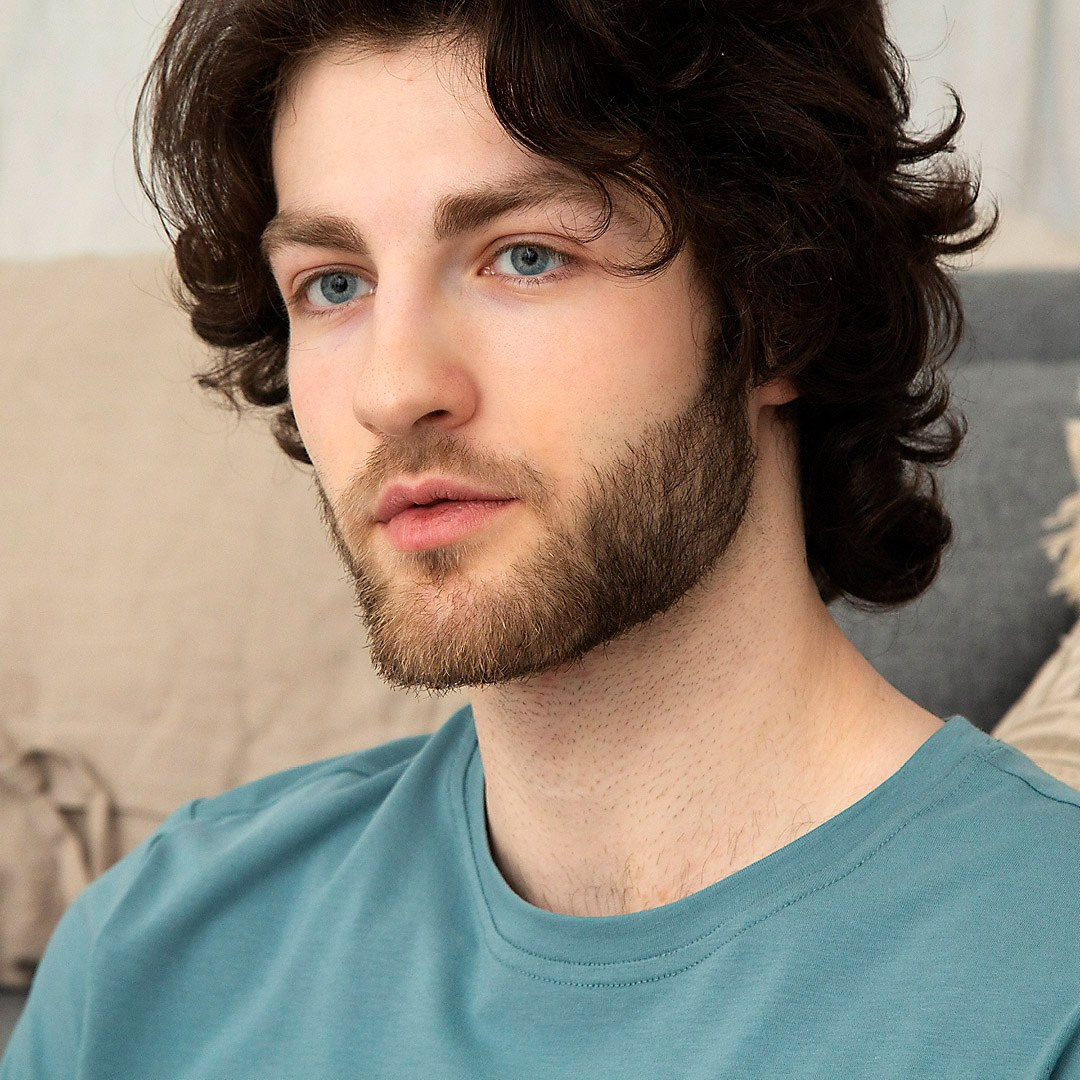 Имиджевая фэшн съемка одежды: кампейн, лукбук, эдиториал, Новосибирск. Съемка фото и видео для маркетплейсов Вайлдберриз, Озон в Новосибирске