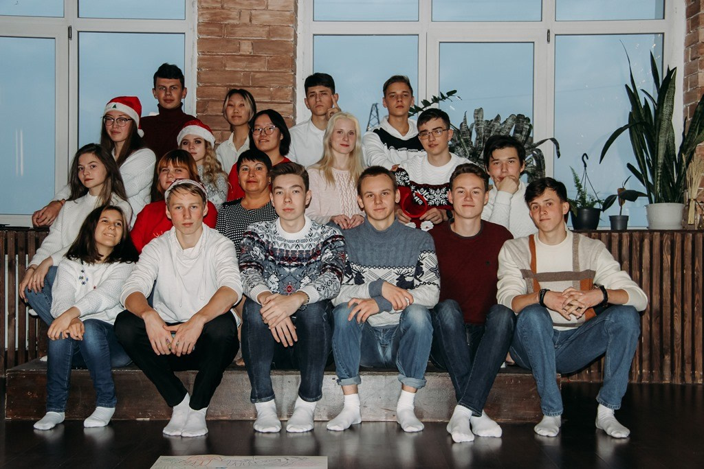 Школьники В Новогодней студии. Фотограф Бурятия. Печать фотокниг