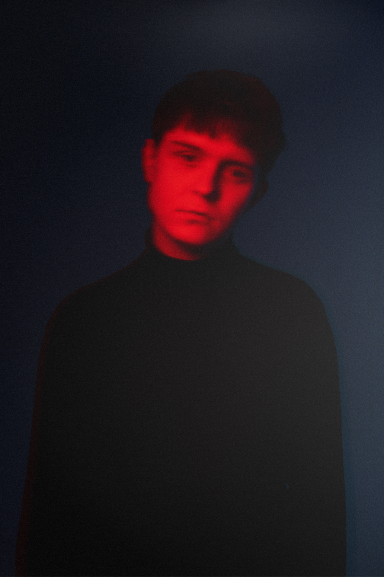 Black mirror. Портретный и репортажный фотограф в Казани Максим Сипачев