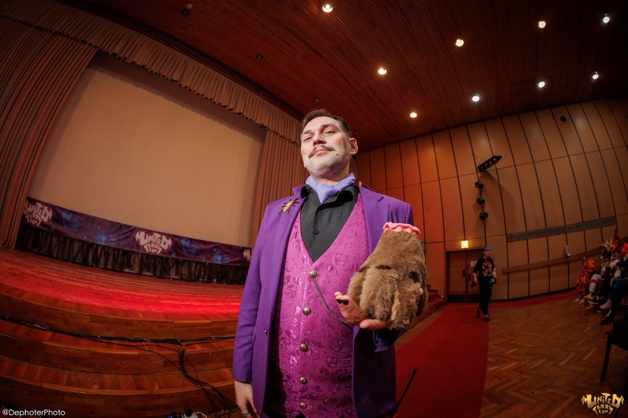 United Furry Convention 2026. Различные мероприятия и просто фотографии людей