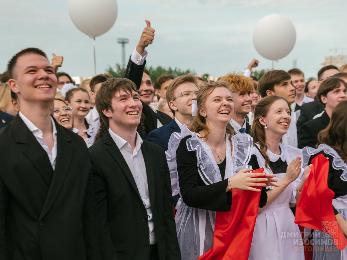 Школьный вальс выпускников