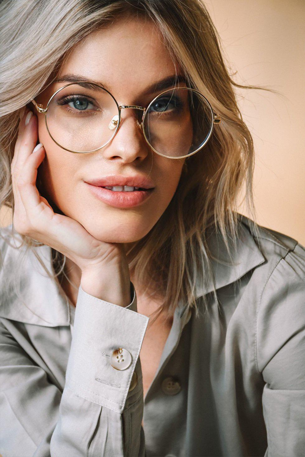 Ю Л И Я. Photokarish