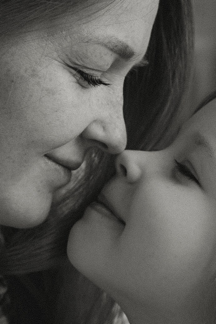 Та самая милая фотосессия мамы и доченьки в студии (февраль, 2026г), г. Обнинск (Калужская обл.). Надежда Стар семейный и церковный фотограф в Жукове и Калужской области