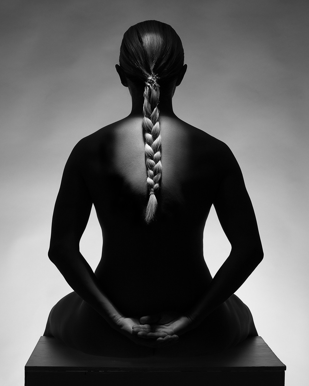 Art-Nude. Евгений Левитан-Военский, портретный фотограф в Москве