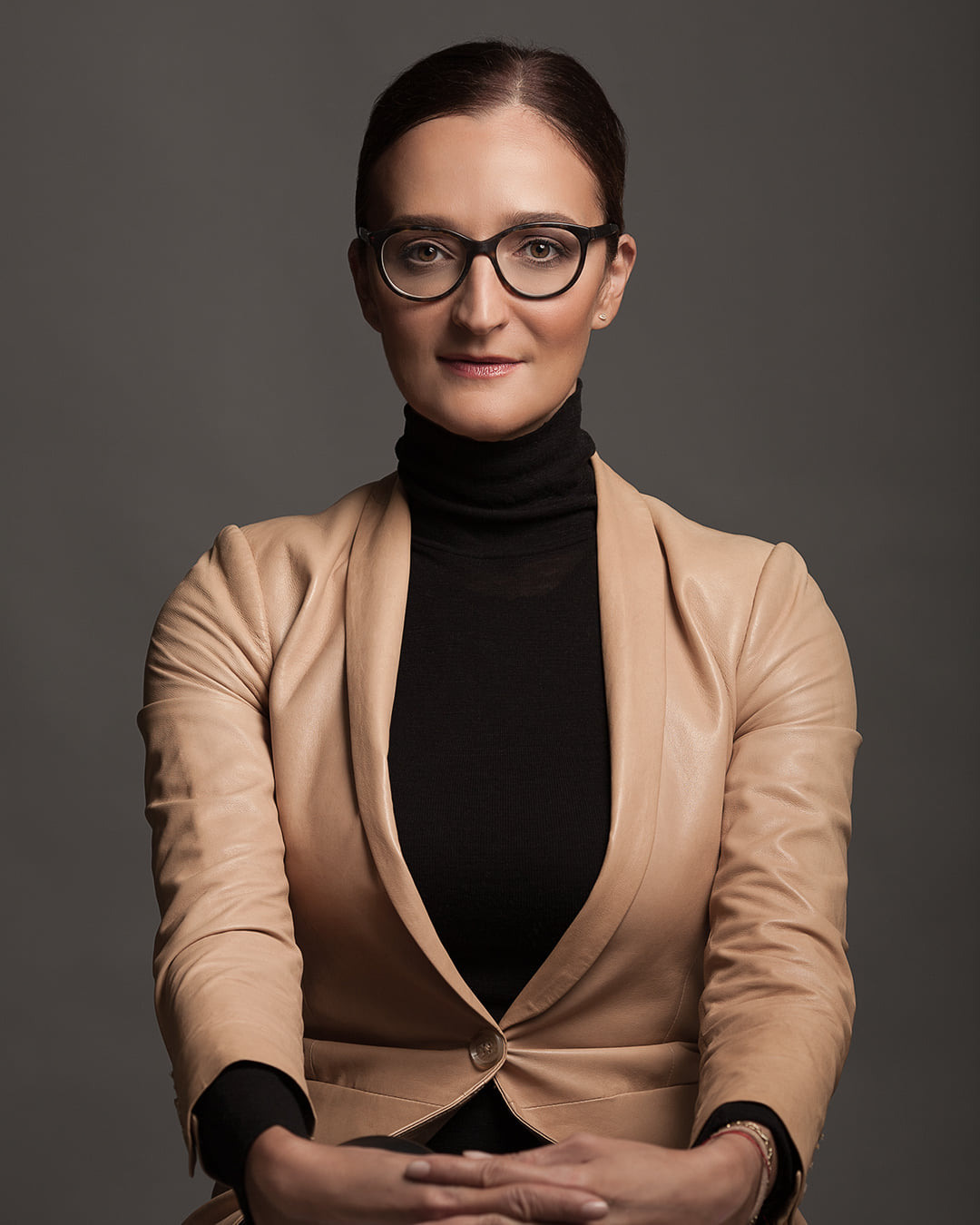 Полина. Евгений Левитан-Военский, портретный фотограф в Москве