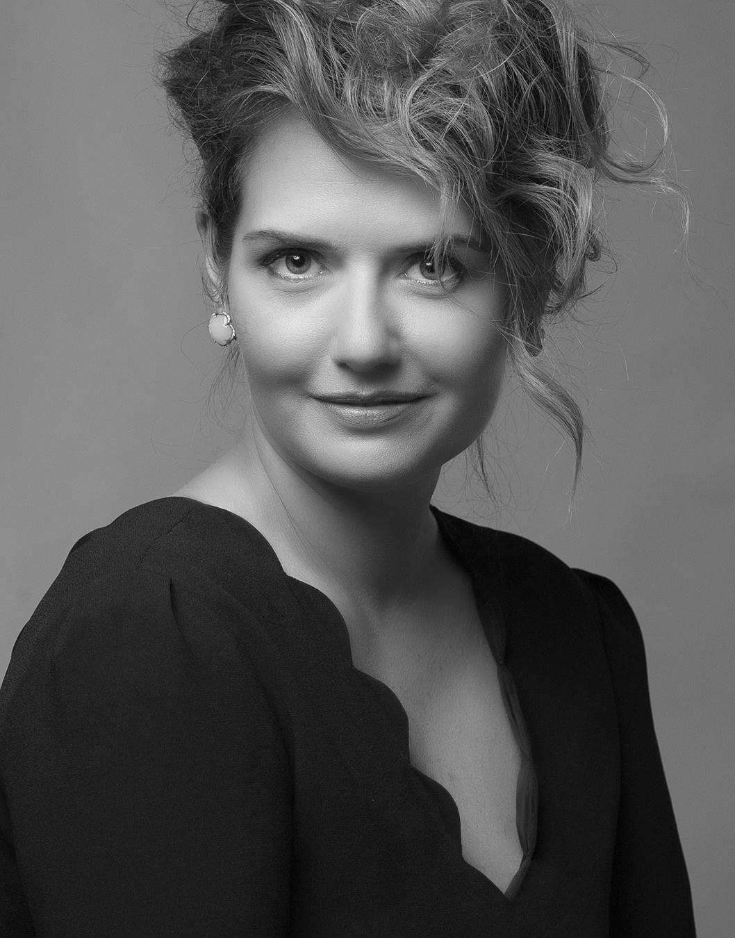 Галина. Евгений Левитан-Военский, портретный фотограф в Москве