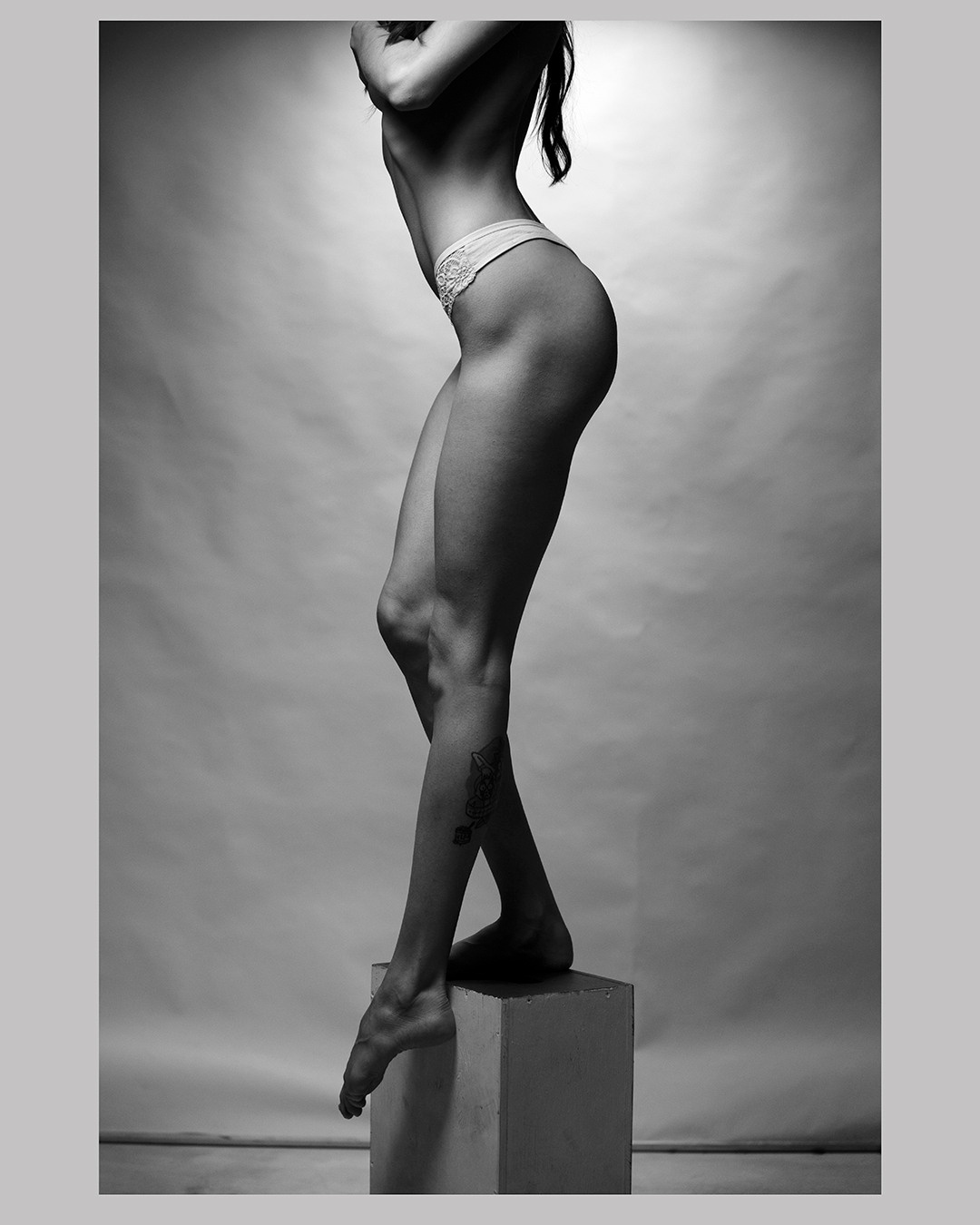 Art-Nude. Евгений Левитан-Военский, портретный фотограф в Москве