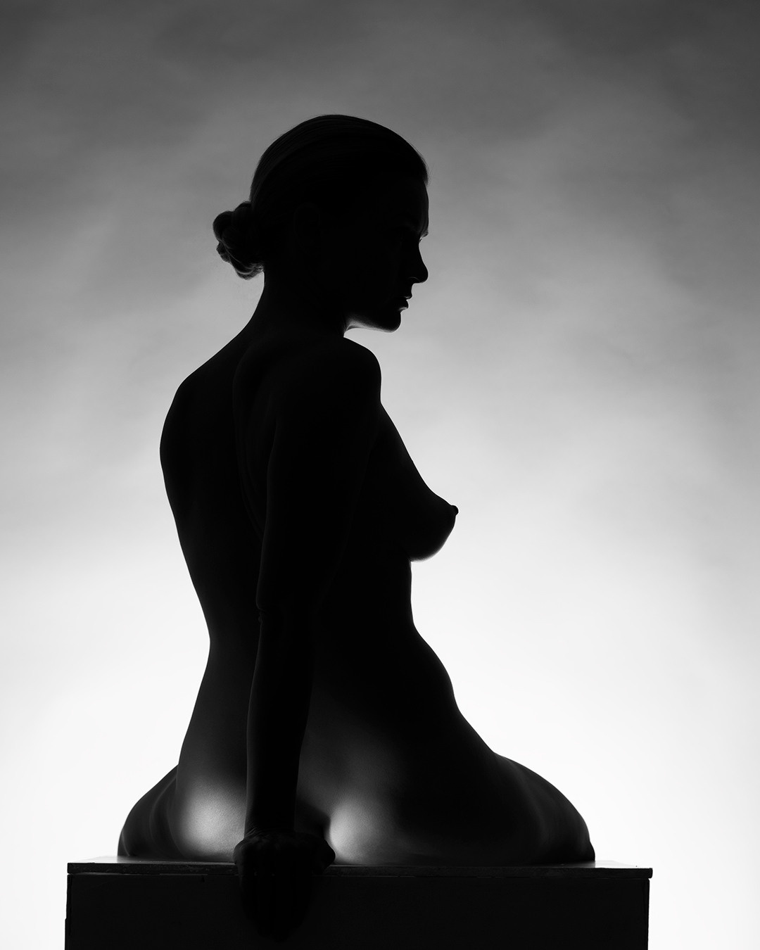 Art-Nude. Евгений Левитан-Военский, портретный фотограф в Москве