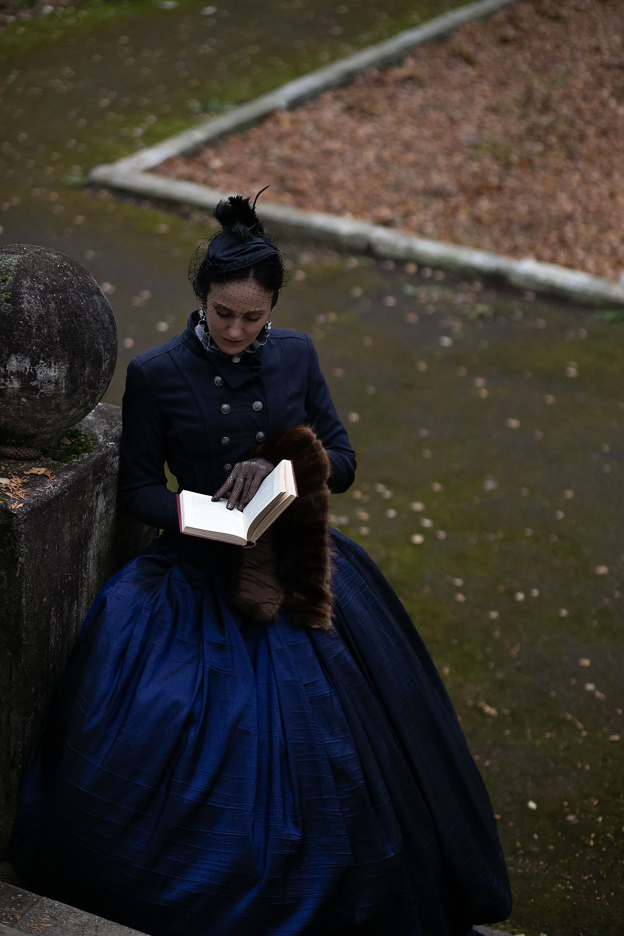 Мария. Прогулка. Художественная винтажная фотография