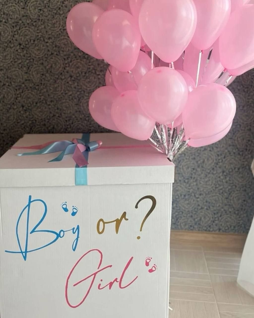 Gender balloons. Balloons and decorations in Serbia. Delivery 24/7