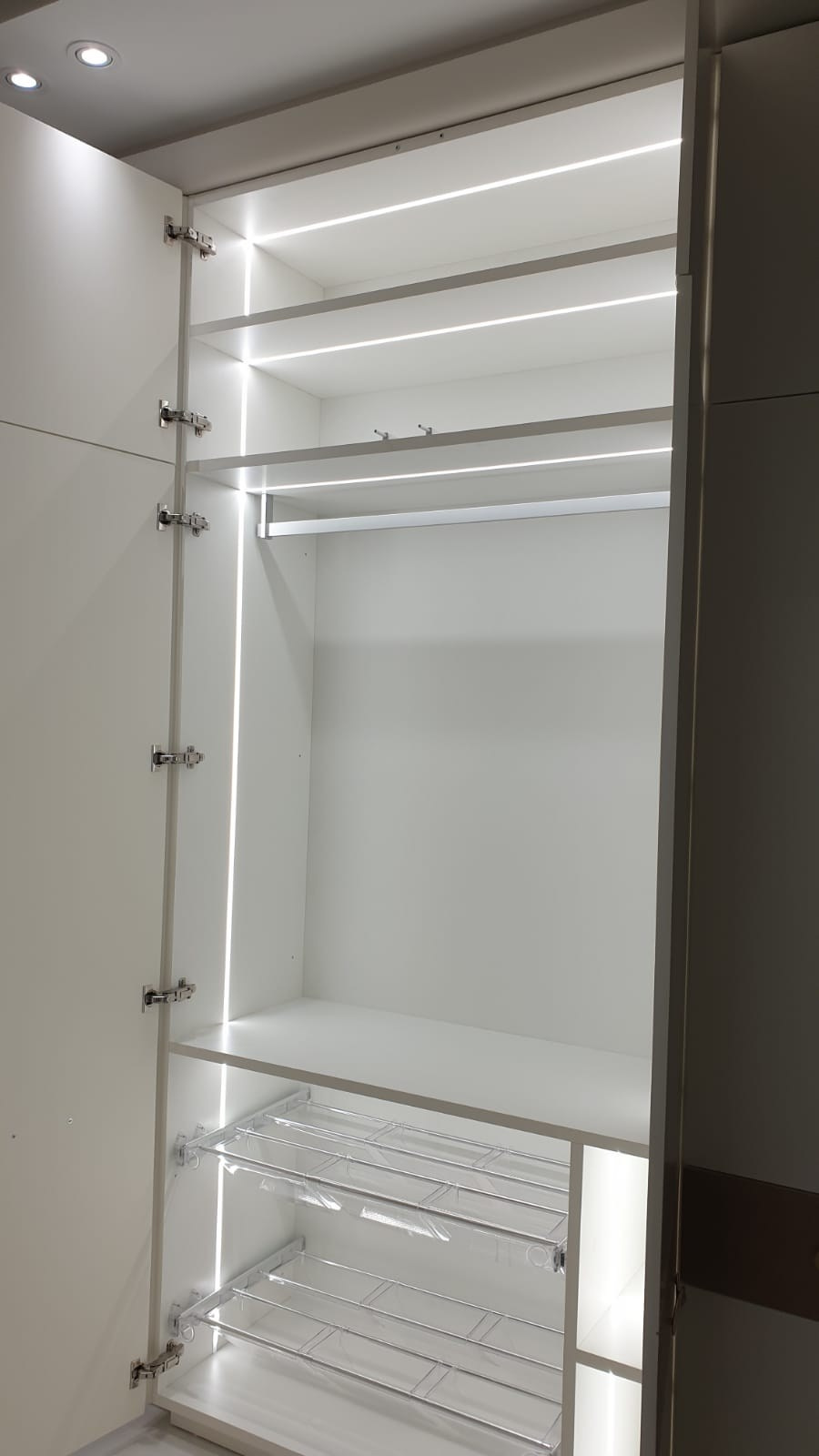 МЕБЕЛЬ. Студия дизайна интерьера в Москве Калараш Александр