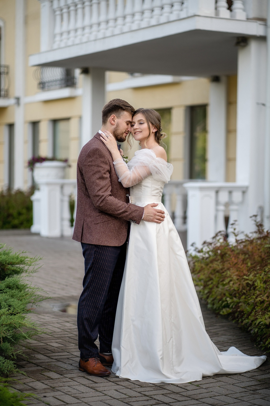 Юлия и Вадим. Отель Гранд Петергоф. Фотограф в Петергофе