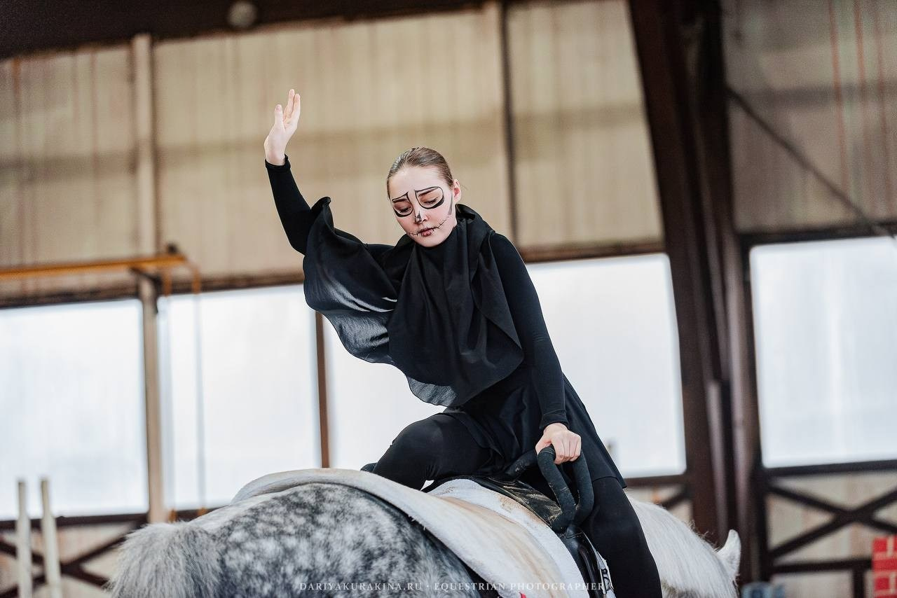 Чемпионат и Первенство МО по ВОЛЬТИЖИРОВКЕ. Куракина Дарья • Конный фотограф