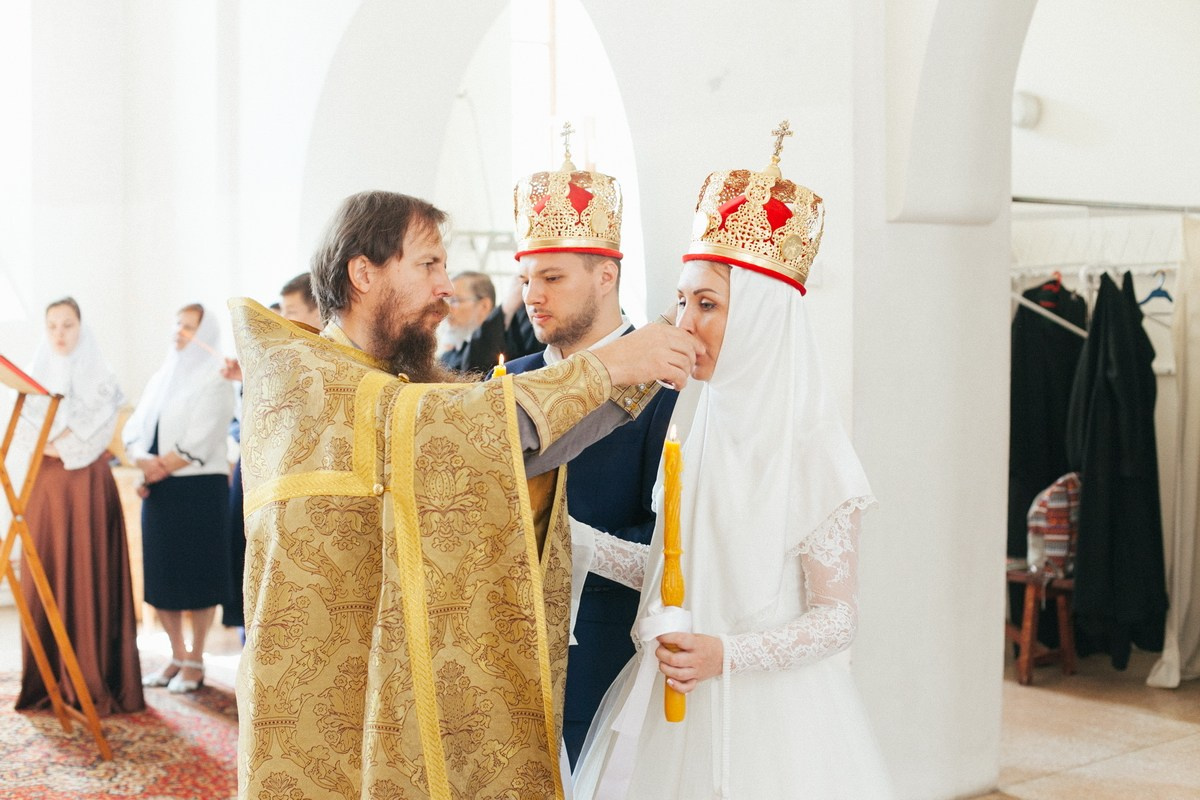 Венчание в Санкт Петербурге. Фотограф крещение венчание в Петербурге! Помогает подобрать храм и посоветовал душевного батюшку в СПб