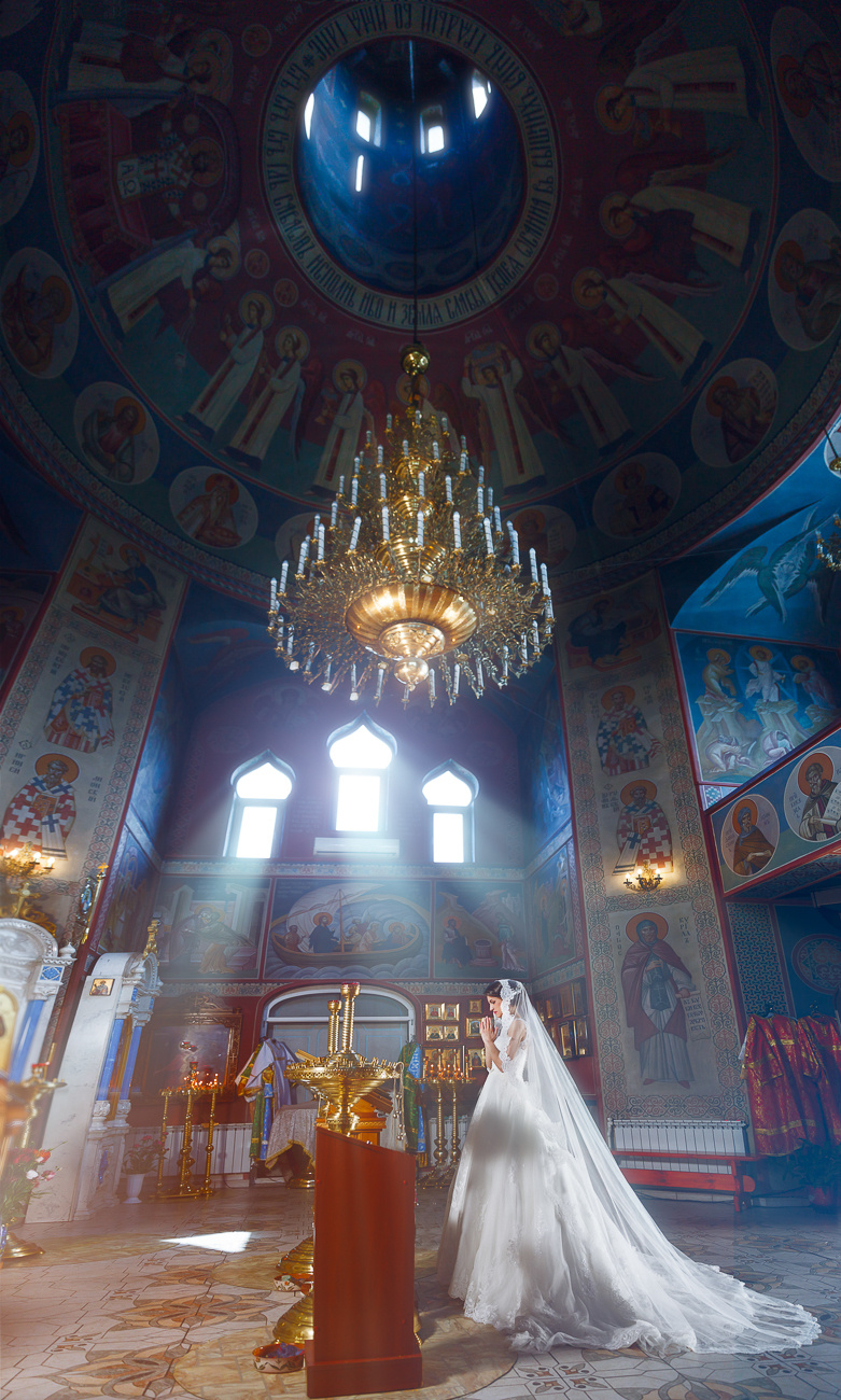 Фотосессии крещений и венчаний в  Анапа. Профессиональная фотосъёмка интерьеров, предметная фотосессия еды для меню г. Анапа