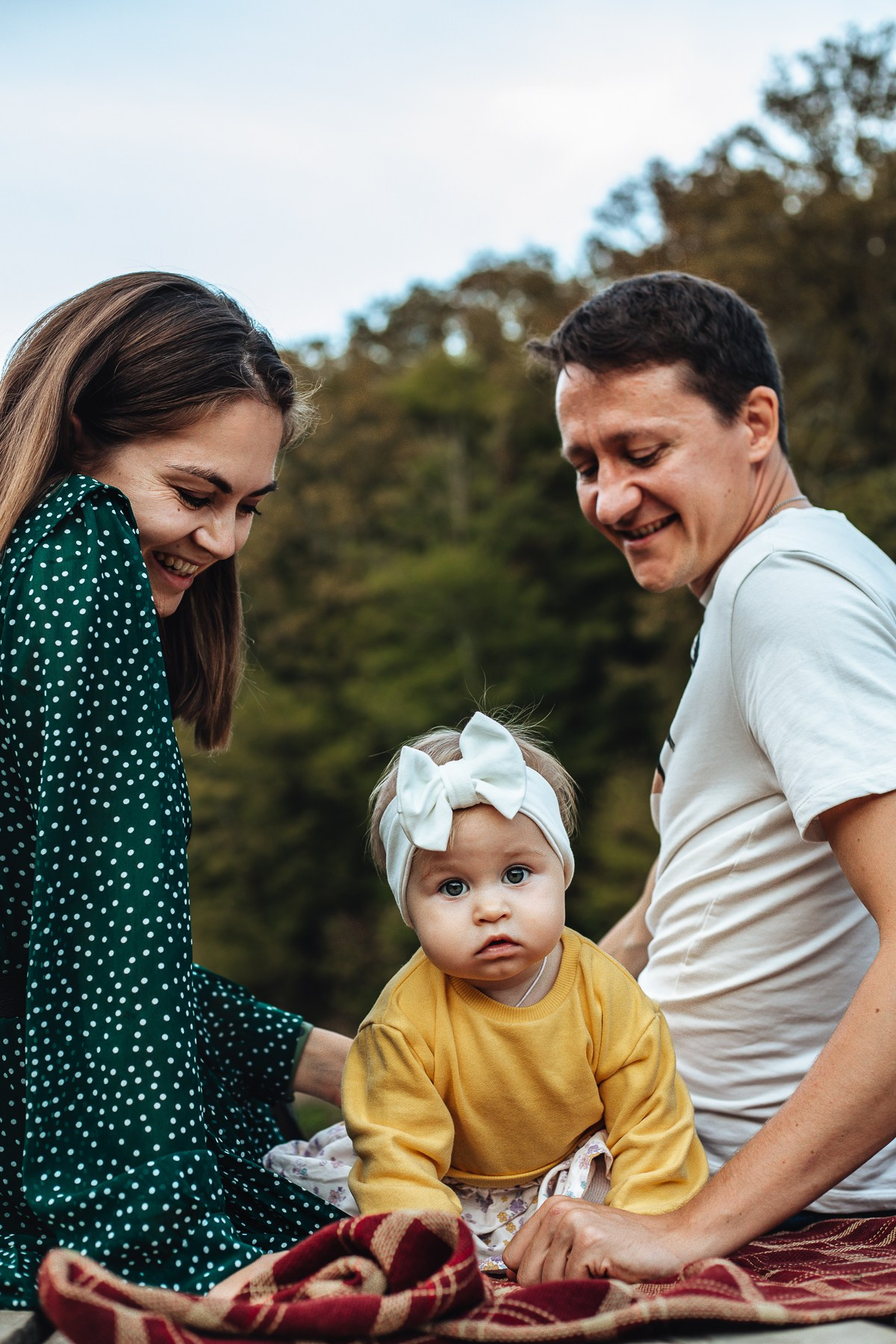 Иван, Ольга и Мира — в персиковом саду. Семейный фотограф Новороссийск, Анапа, Геленджик — Юлия Давыдова