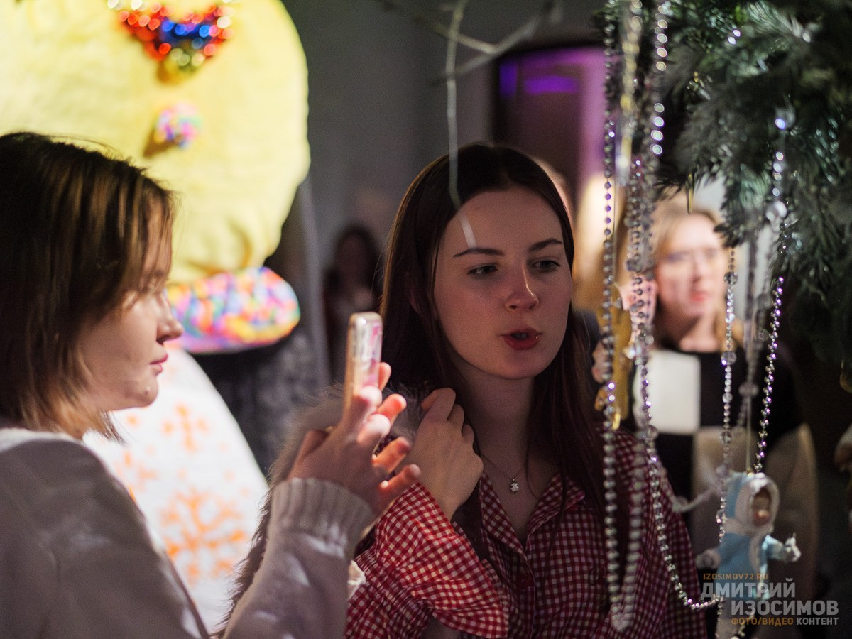 Открытие выставки «23:59» в Конторе пароходства