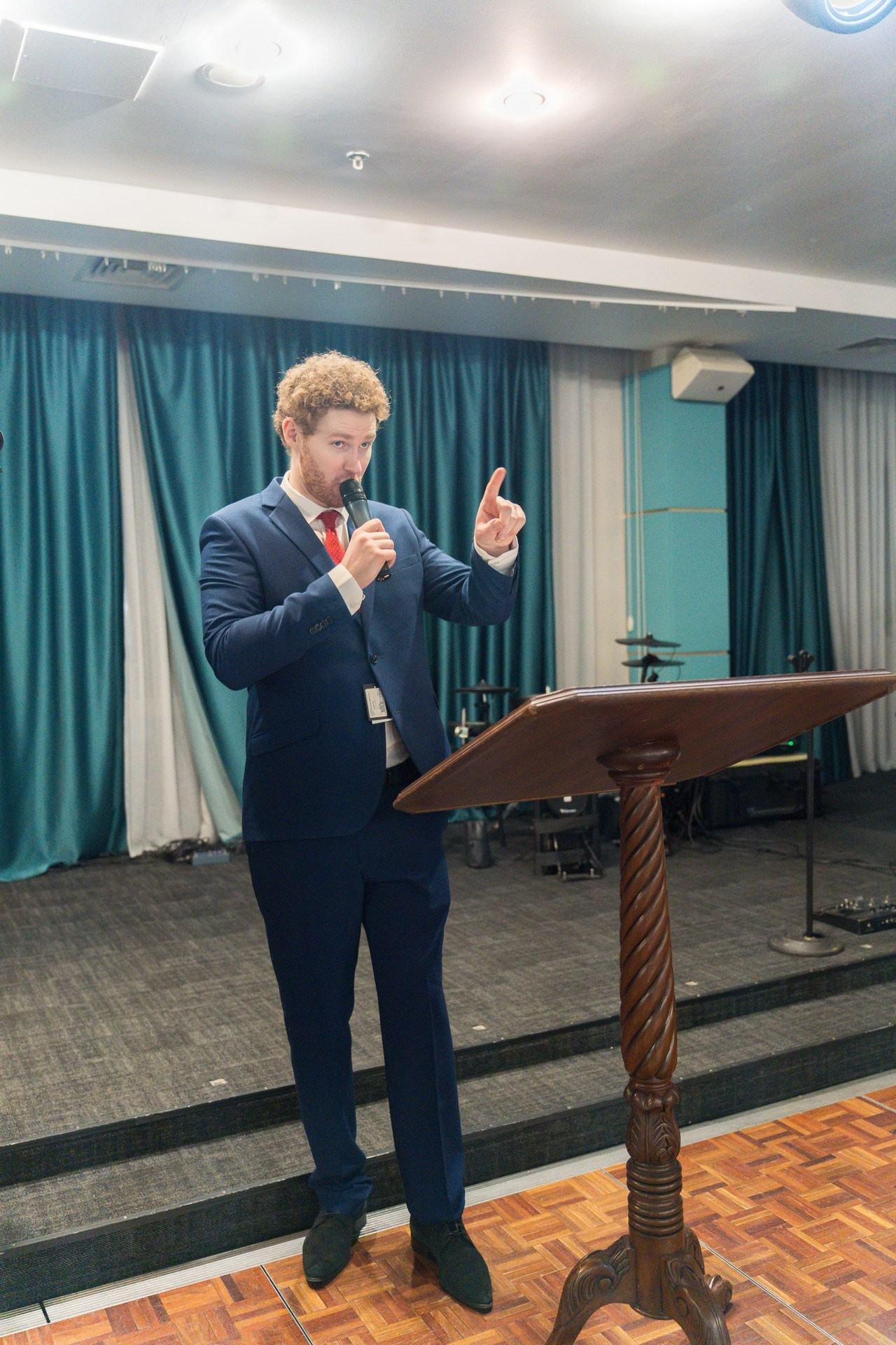 Русьпушнина. Репортажная съёмка в Санкт-Петербурге, Константин Петров