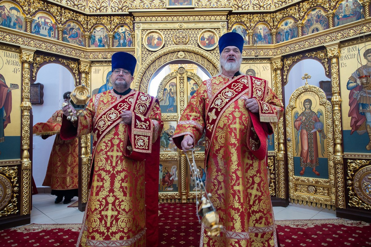 Архиерейское Богослужение в Неделю 4-ю по Пятидесятнице. Саратовское Северо-Западное благочиние