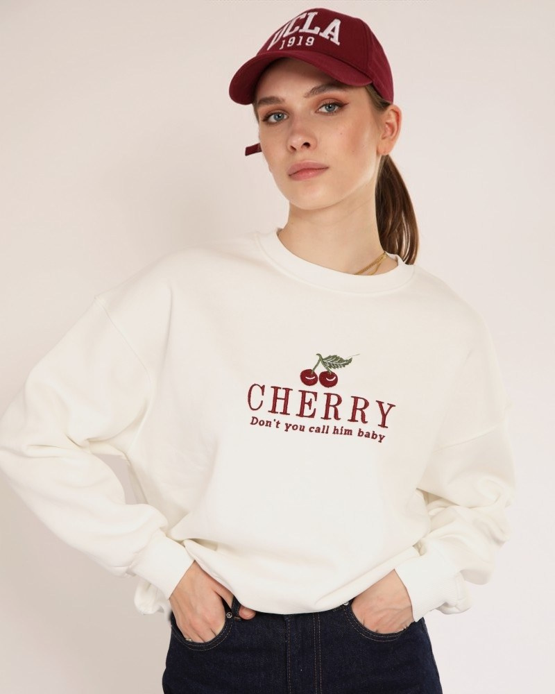 Julia. Modeling agency TM MODELS