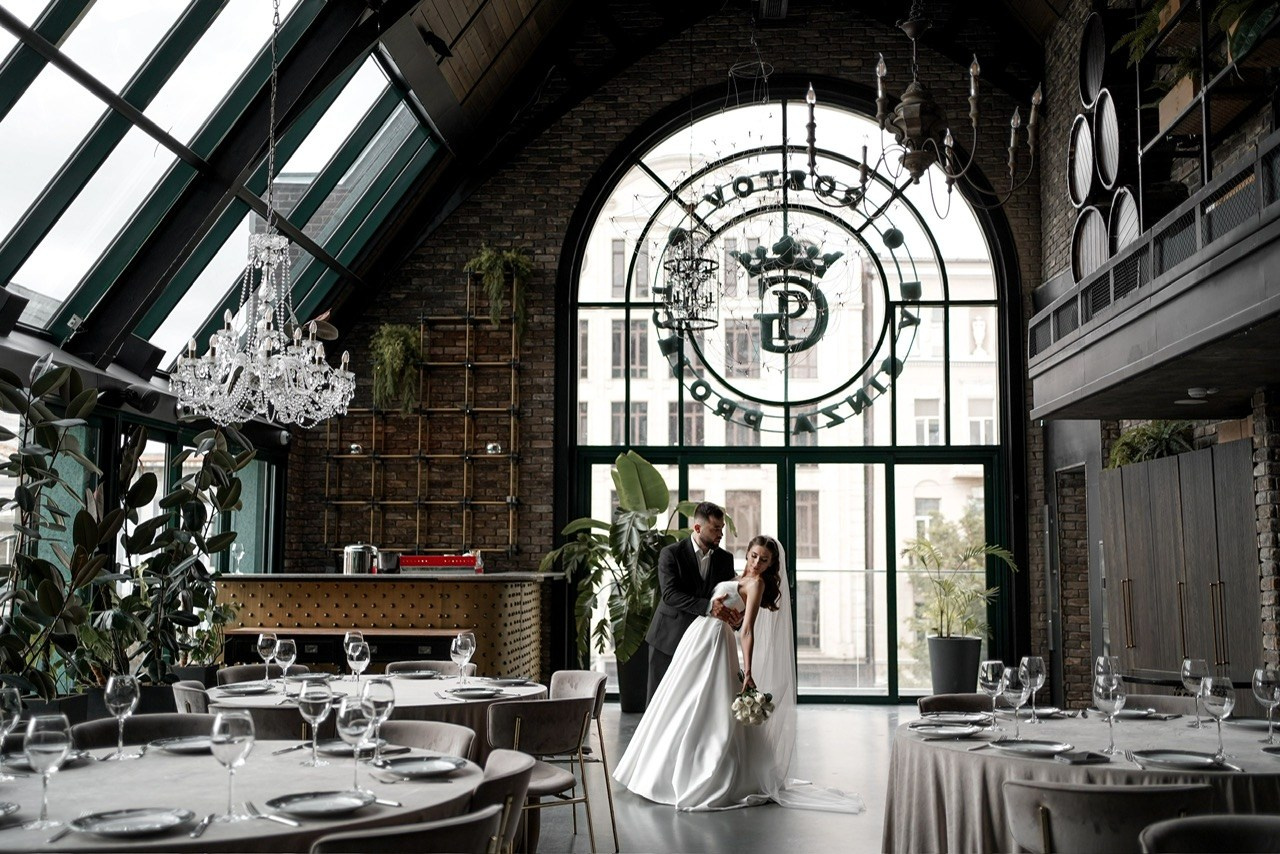 Свадебная фотосессия в отеле Арка. Фотограф Ростов-на-Дону Алёна Чёботова. Свадебный фотограф в Ростове-на-Дону. Таинство Крещения и Венчания, семейные фотосессии. Алёна Чёботова