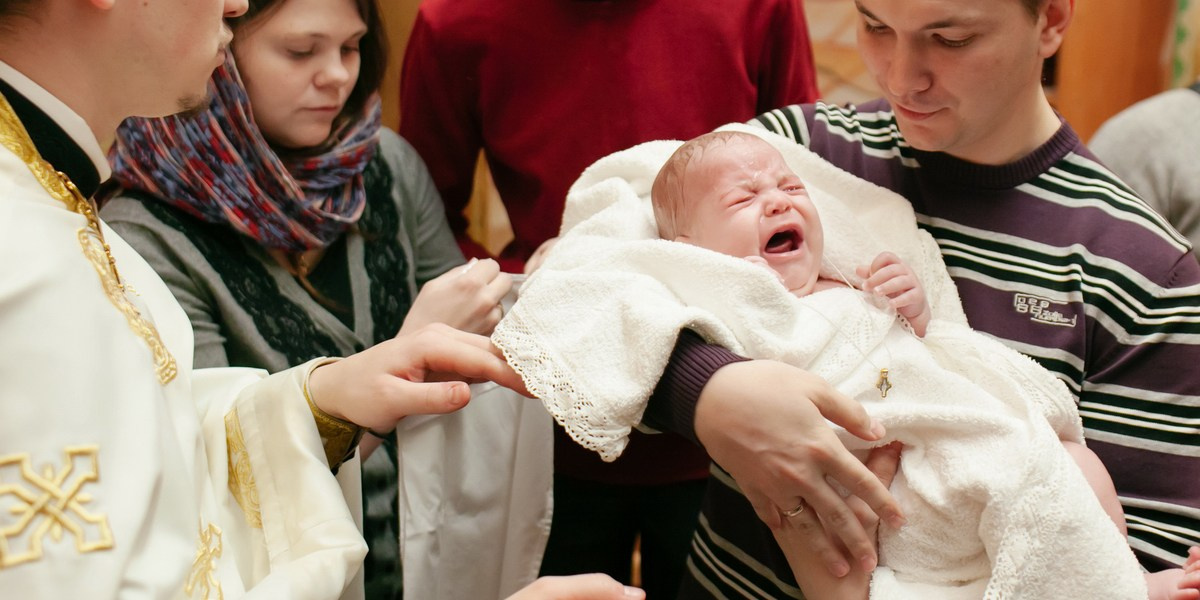 Крещение Казанская церковь Воскресенского Новодевичьего монастыря. Фотограф на крещение в Санкт Петербурге
