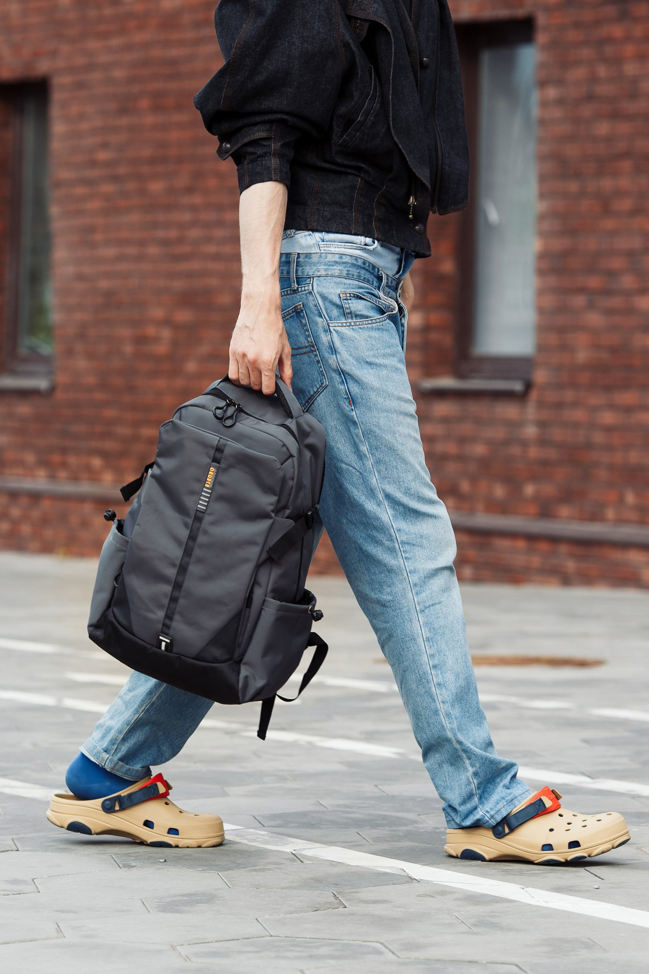 WB OZON Рюкзаки. Фотосъёмка для бизнеса — предметное фото, репортаж с мероприятий, портреты людей, съёмка интерьера и экстерьера